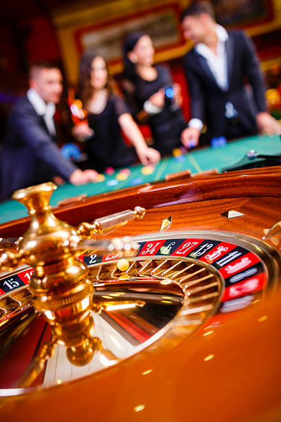 pakjago live-dealer table with professional croupier
